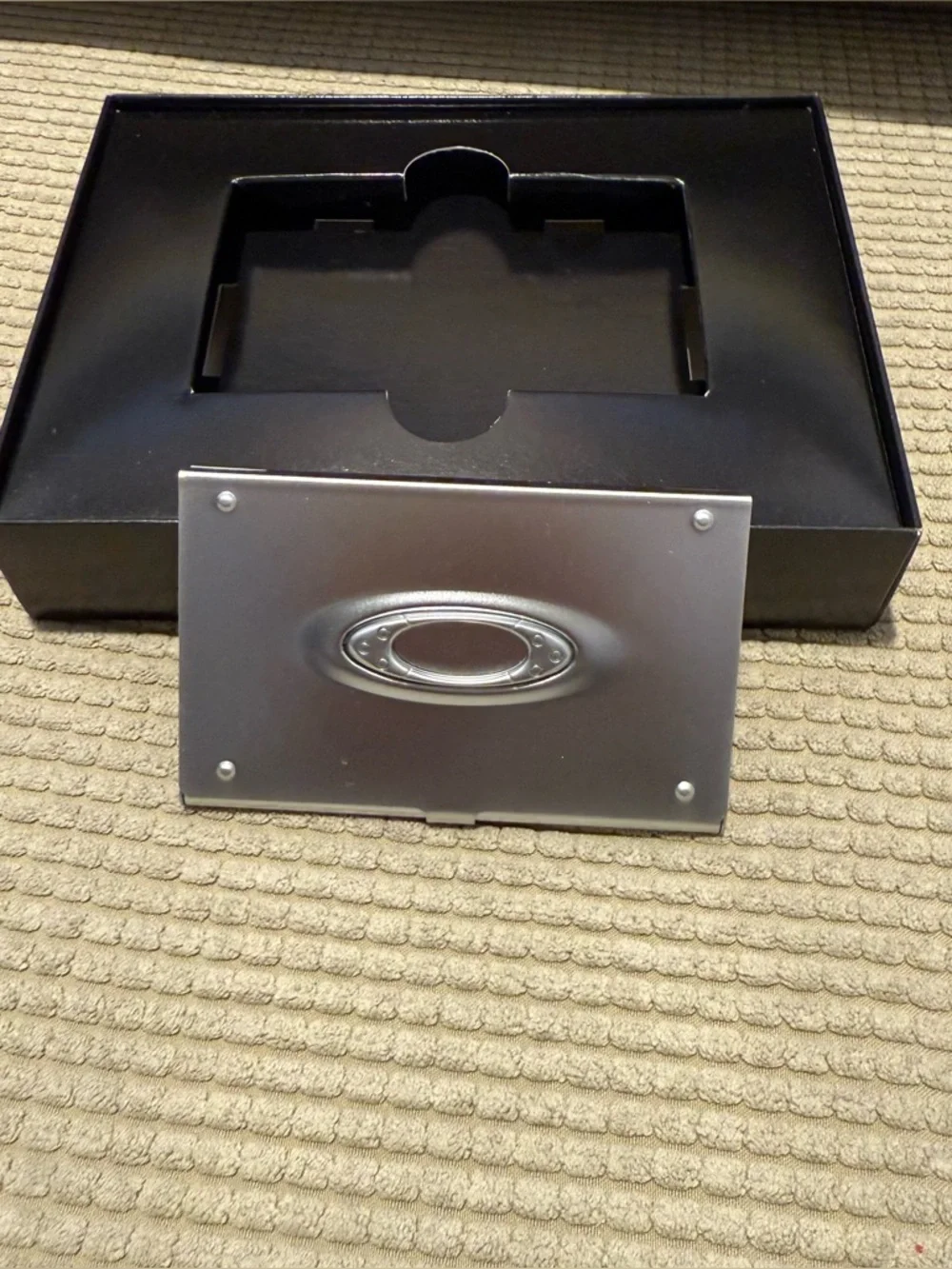 Oakley Icon Metal Card Holder